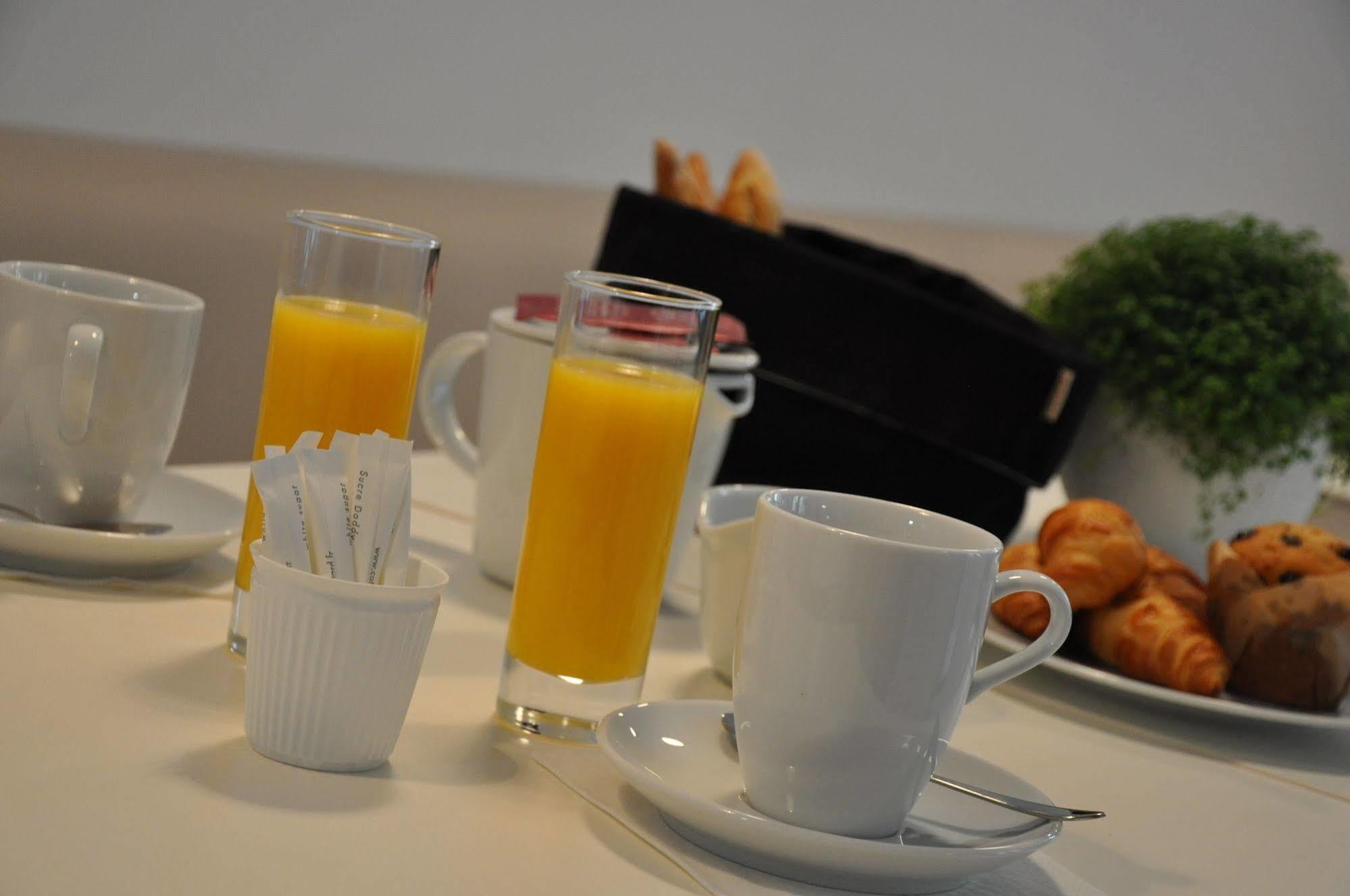 Les 2 Hotel 3*